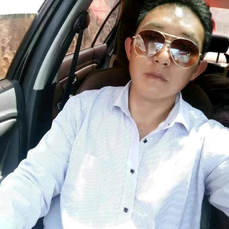 凉都周三哥