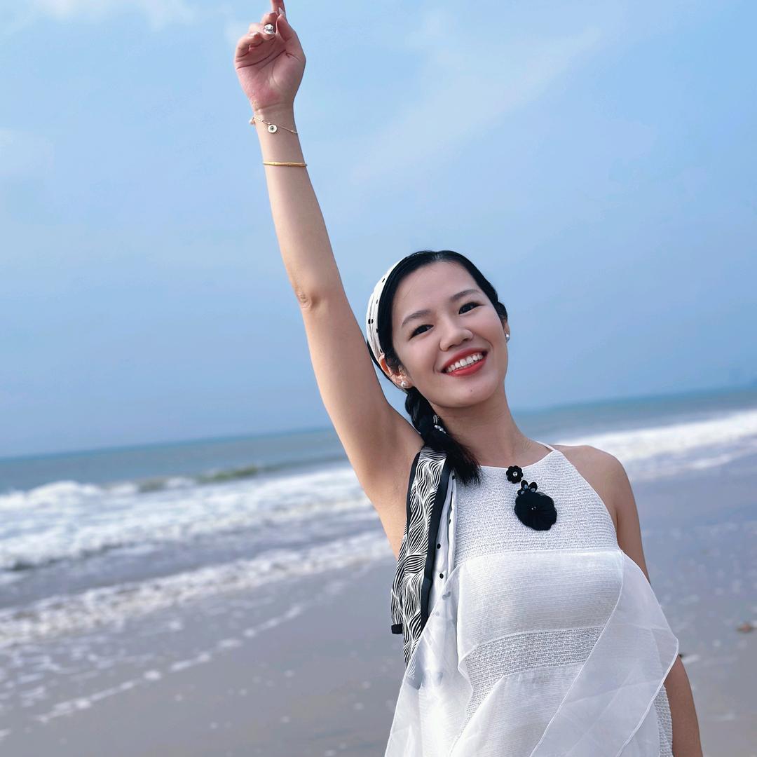 爱尚普拉提小熊老师