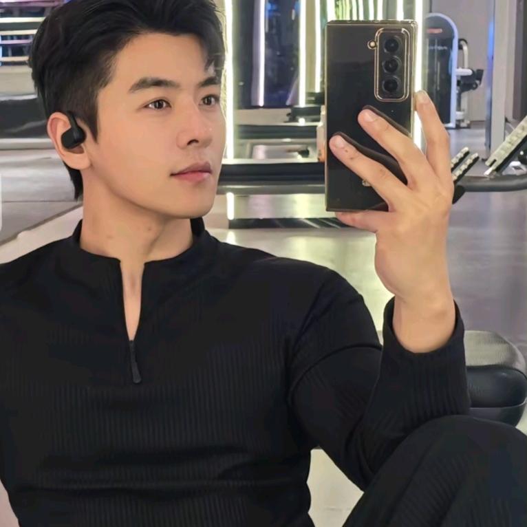 米老鼠的男孩呀