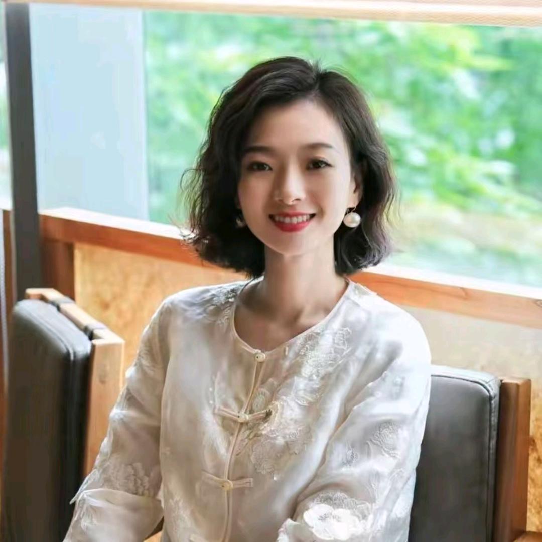 西子小老板娘轻奢女装
