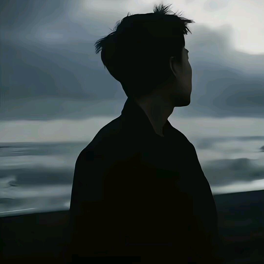 墨千城。