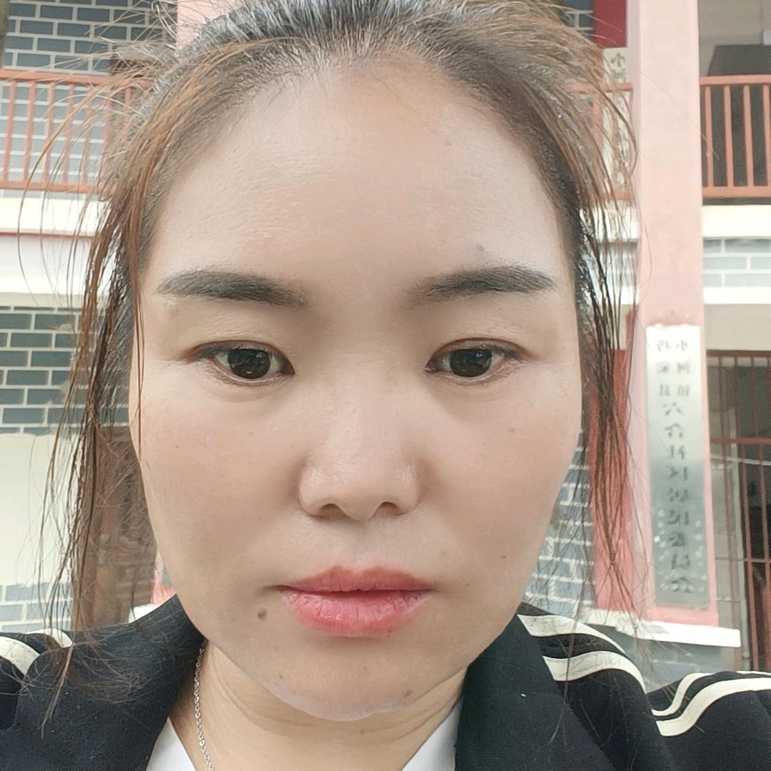 现在自己爱自己要加油哦，为了生活要奋斗。