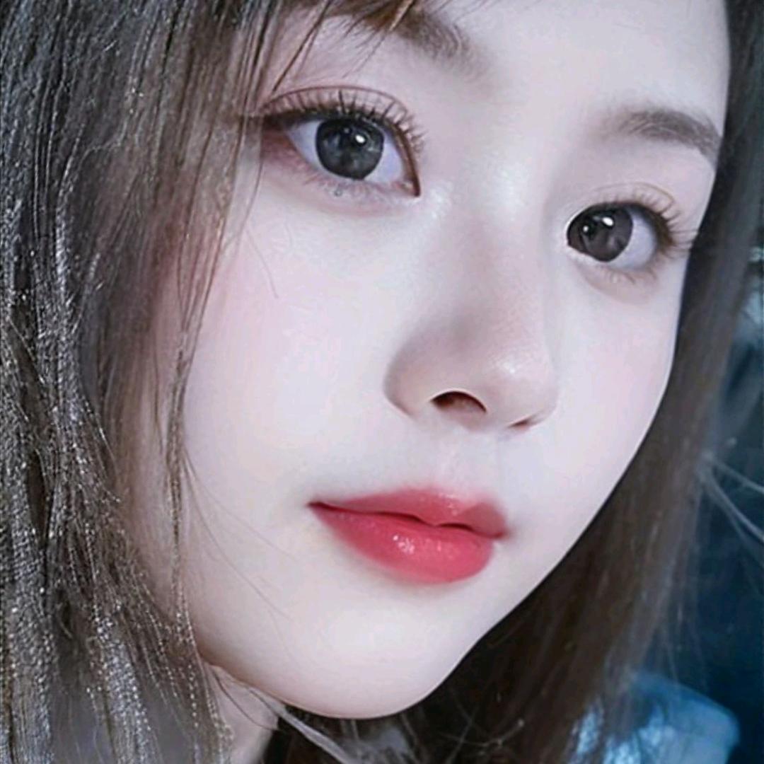 张合百娜