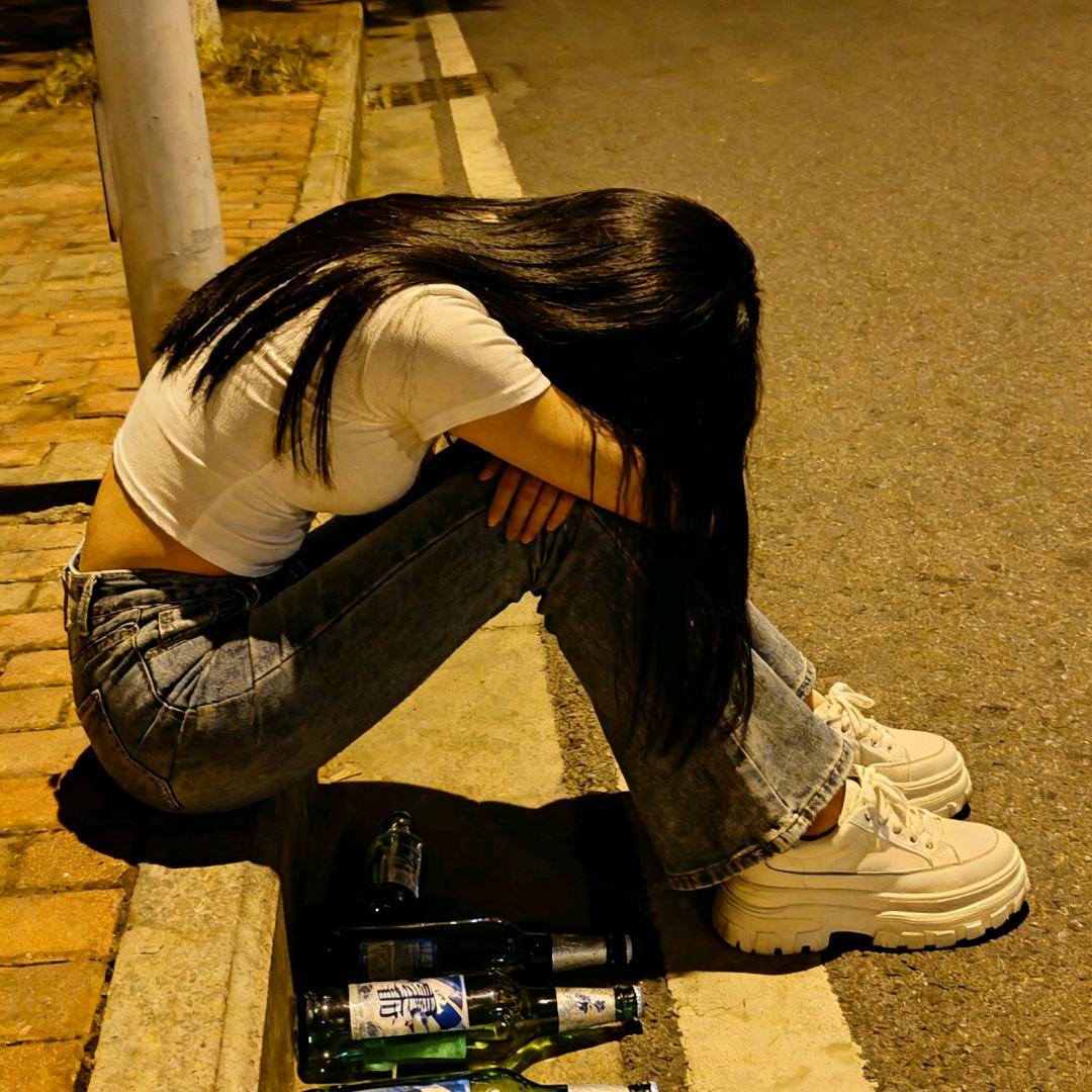 💔ꦿ໊心已ꦿ꯭归零꧔ꦿ（颜颜）