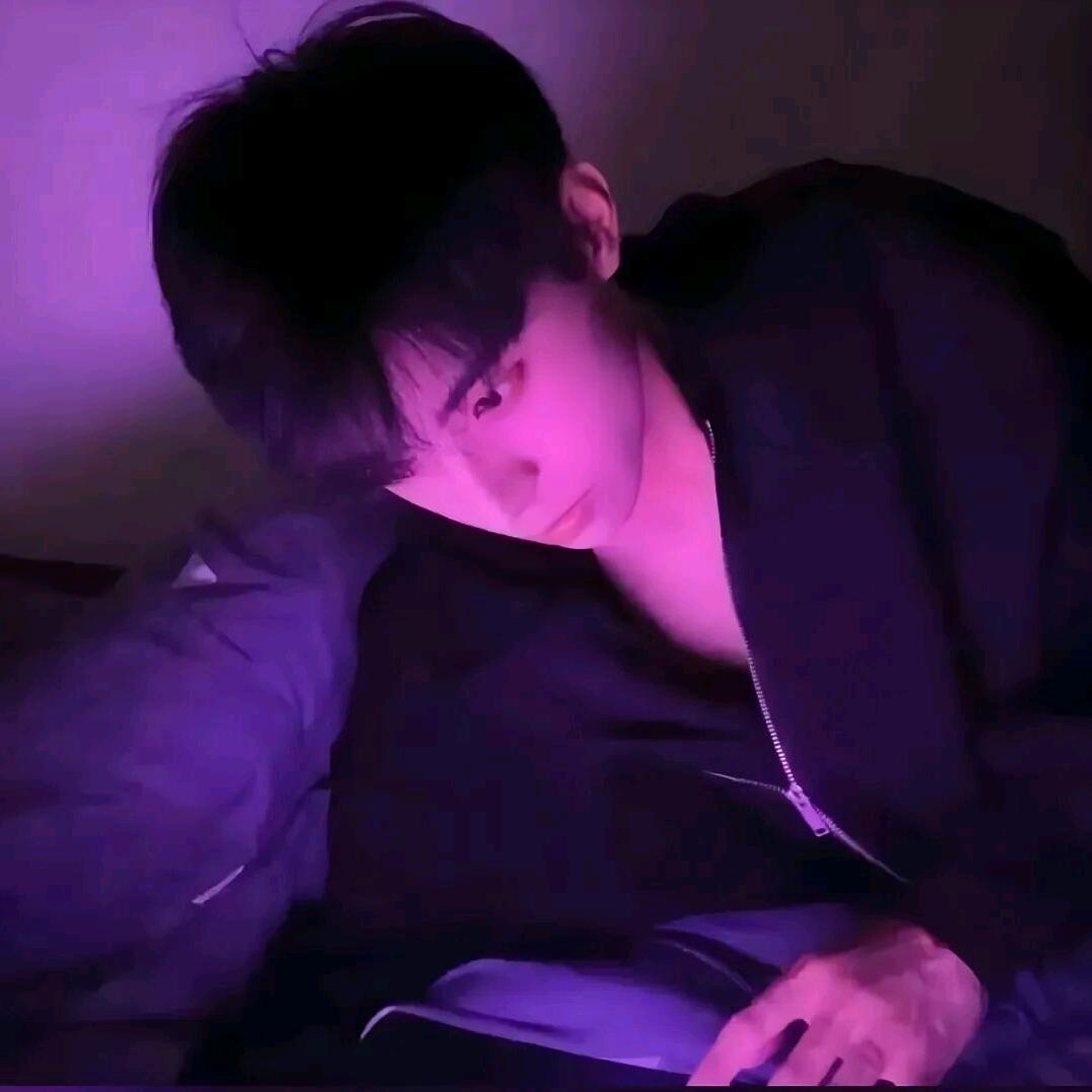 单身💞点烟💞抽寂寞🍓