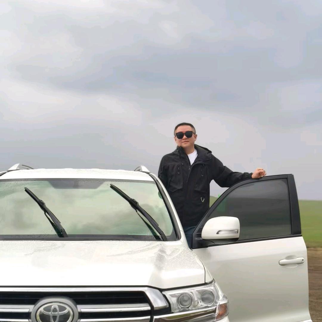 (ง •̀_•́)ง爱烤串的胖子