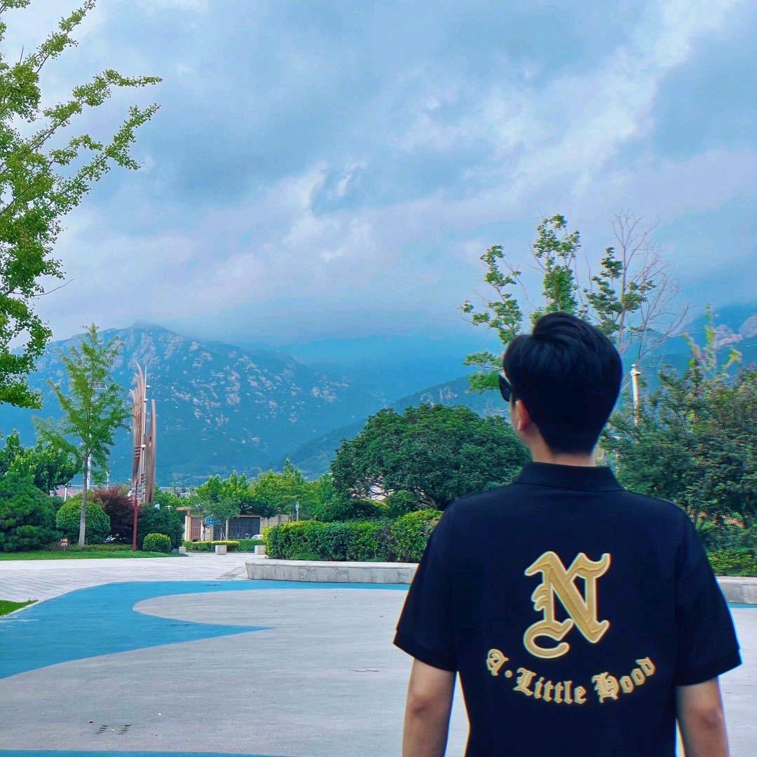 春和景明.