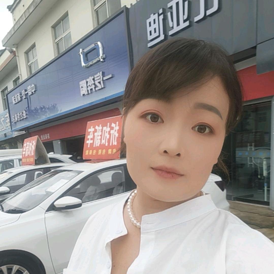 卖车的小姐姐