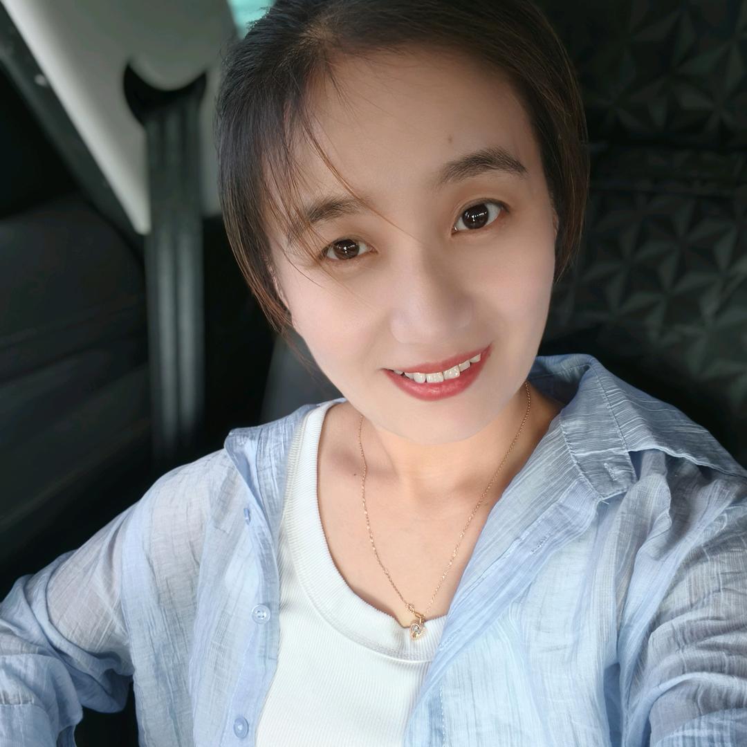 爱笑的娜娜