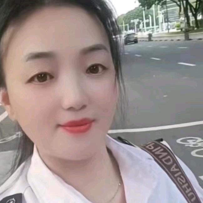 雷姐寻同频的友友发展致富