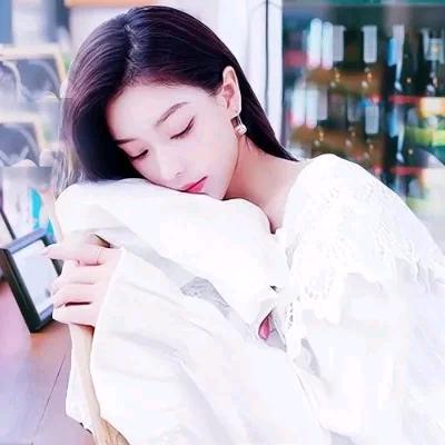 小咦、