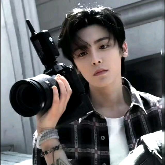 杨蓝欣