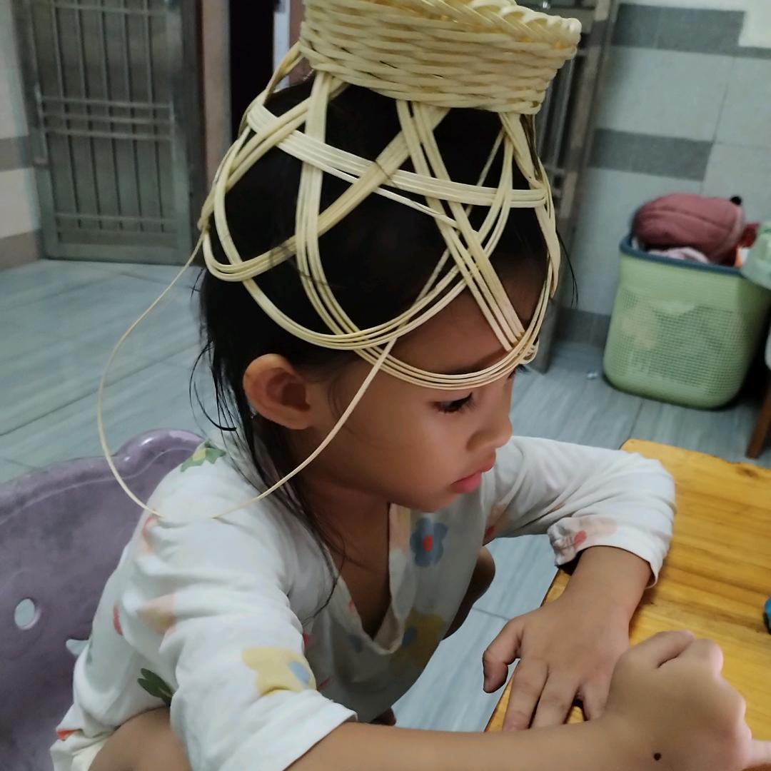 酒婆家里有翊馨.处长。