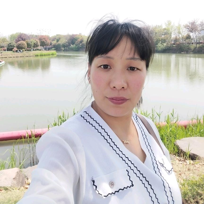 庞梦颖？腊梅？