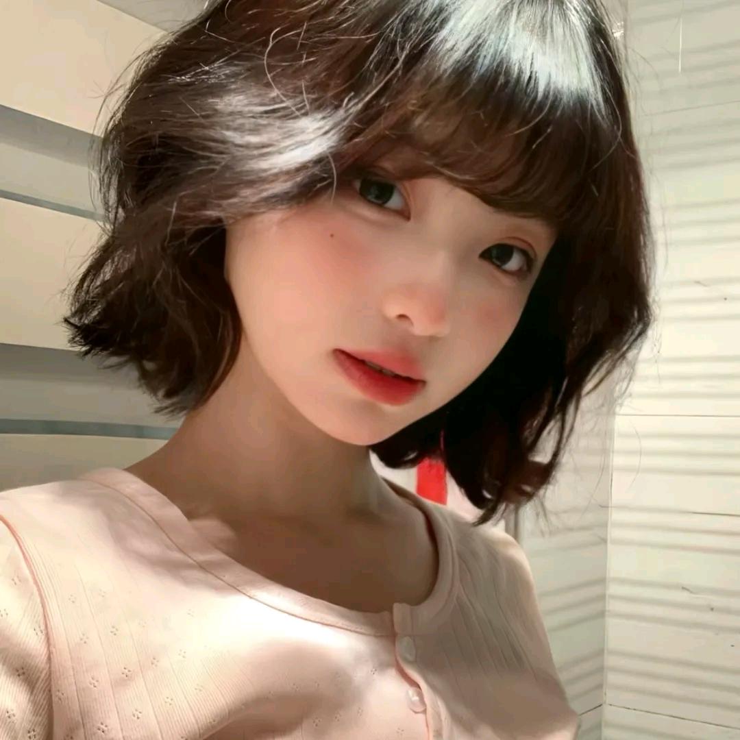 满身烟味的我配不上浑身奶香的你💔💔