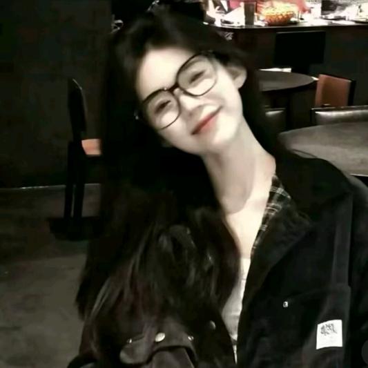 郑毛毛的不呐呐