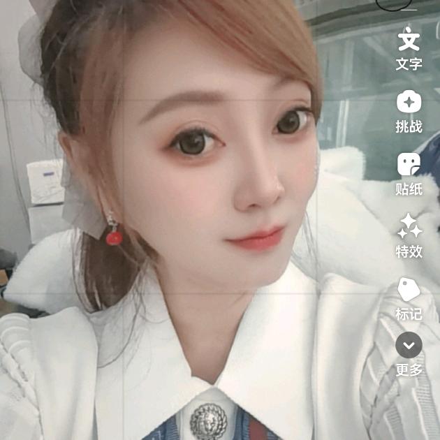 带刺的玫瑰