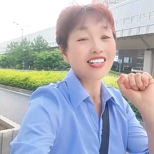 晚霞姐晚9.10开播