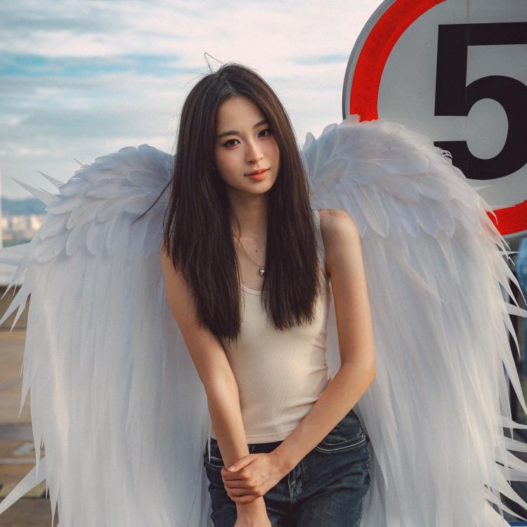 菜菜✨