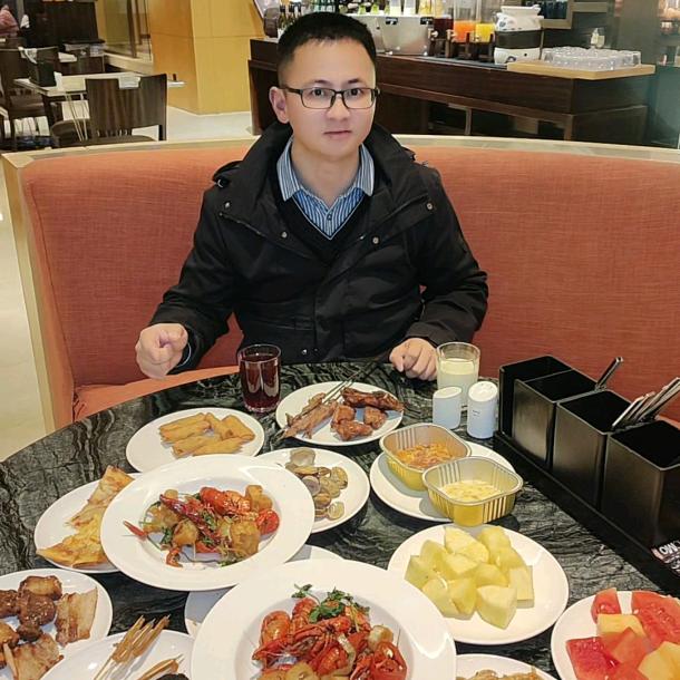 小章吃喝玩乐