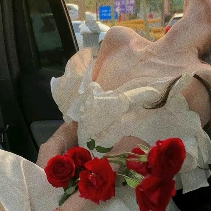 草莓冰饮🍓