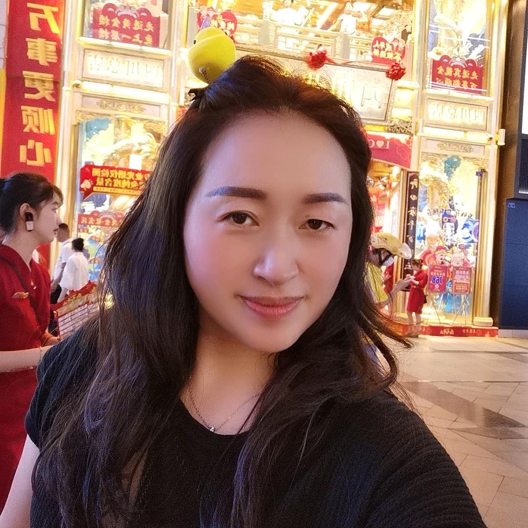 马场坪卡儿菲特童装