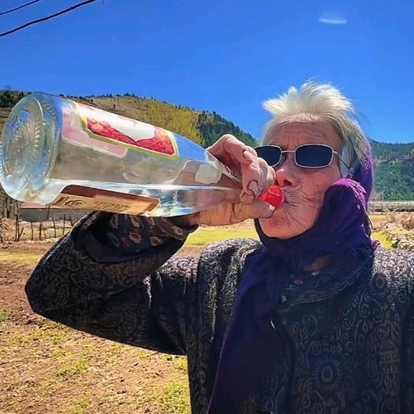 一瓶没啤气的rio