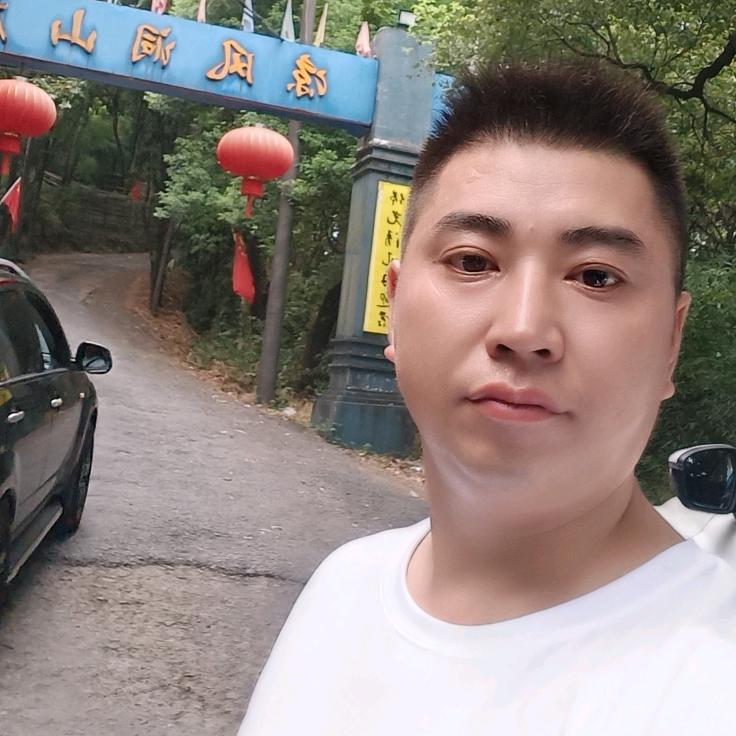 (>阿﹏坤<)