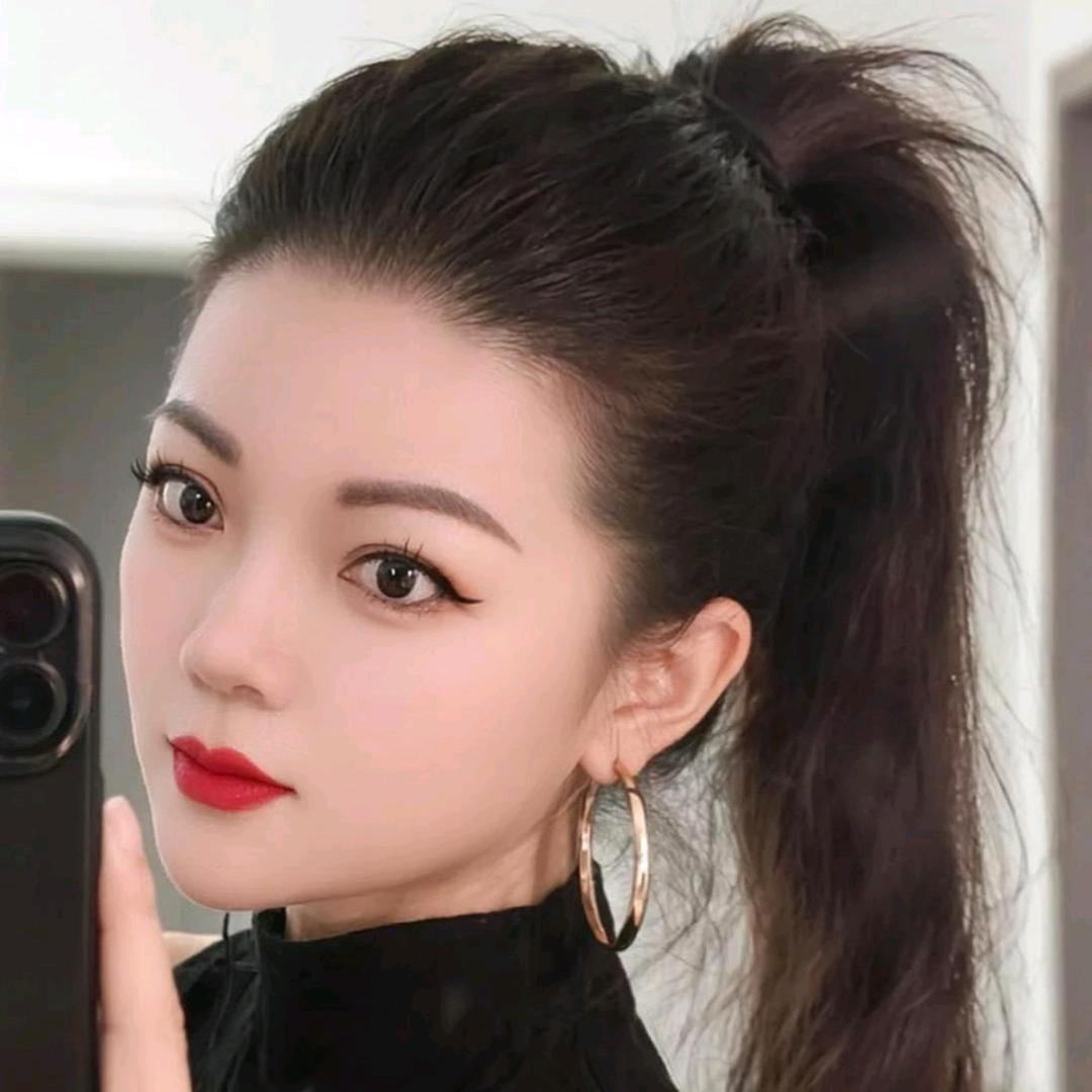 依💘婷