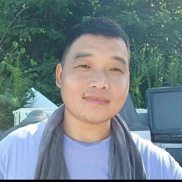 王乐意陪在你身边