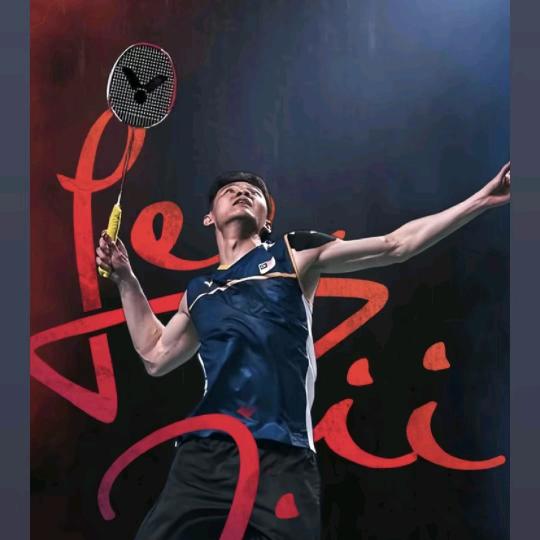 挥拍只打空气🏸