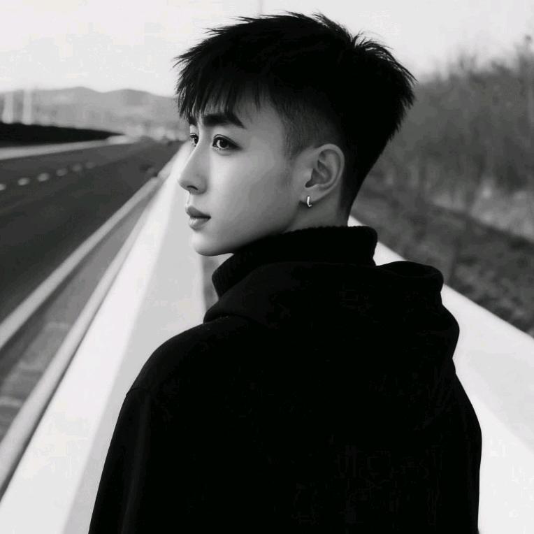 威瑞斯游泳侯教练