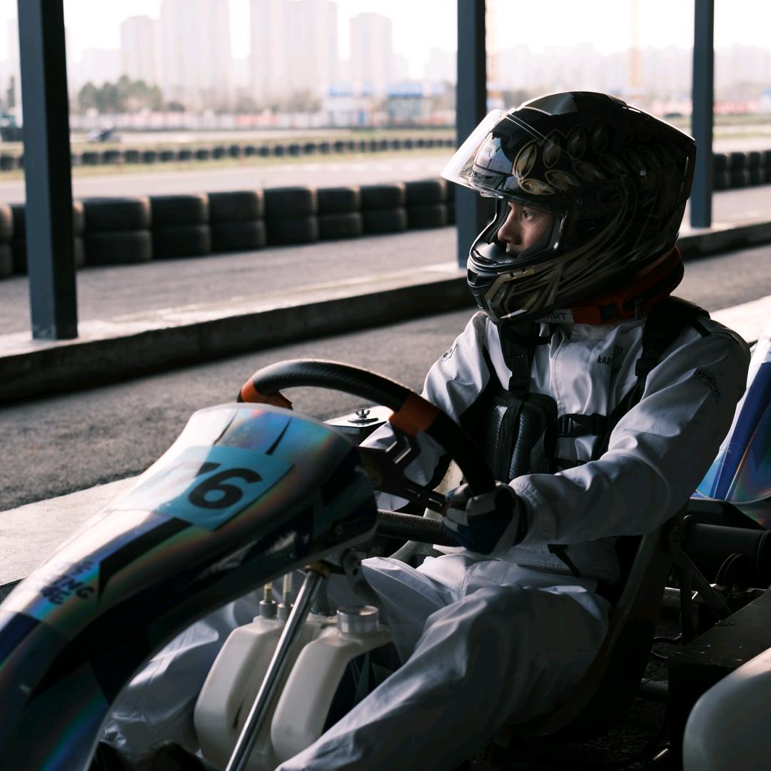 爱跑卡丁车的小屁海