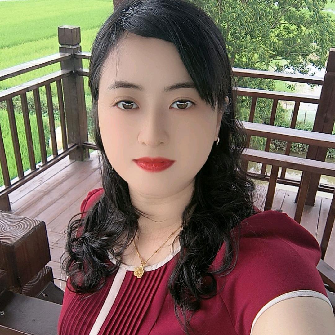 香连羊绒店，量身定做羊绒衫