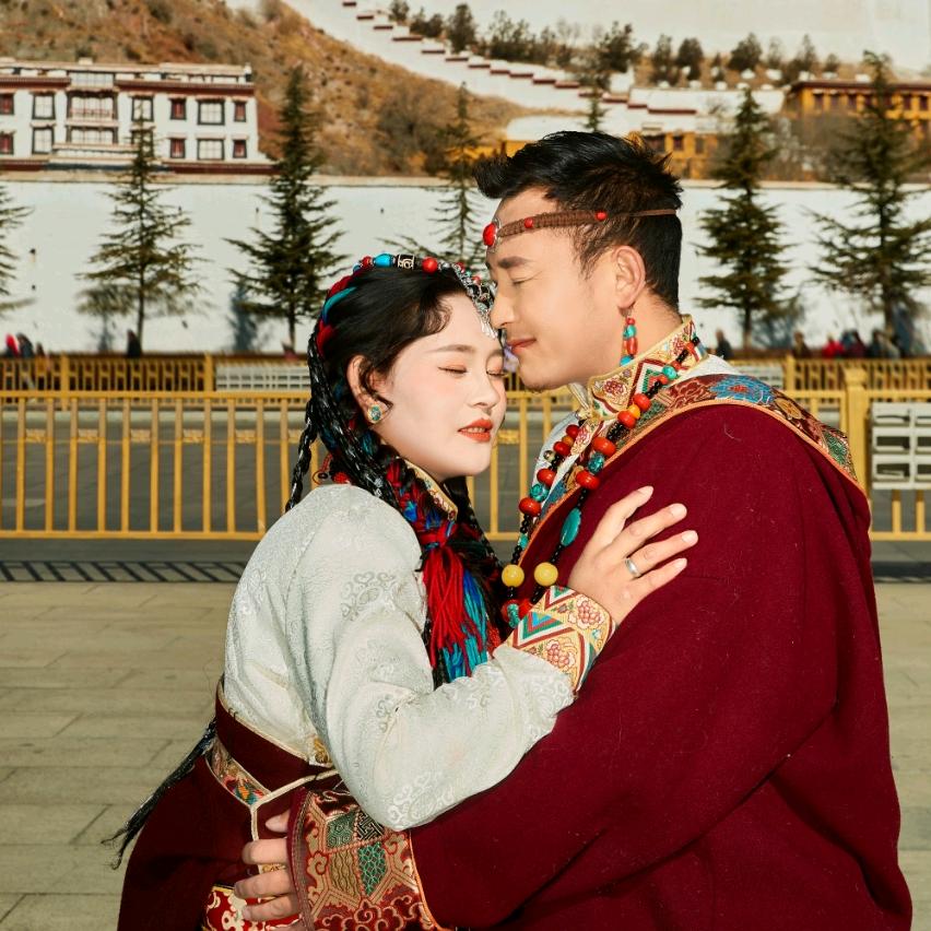 相伴如故。এ᭄