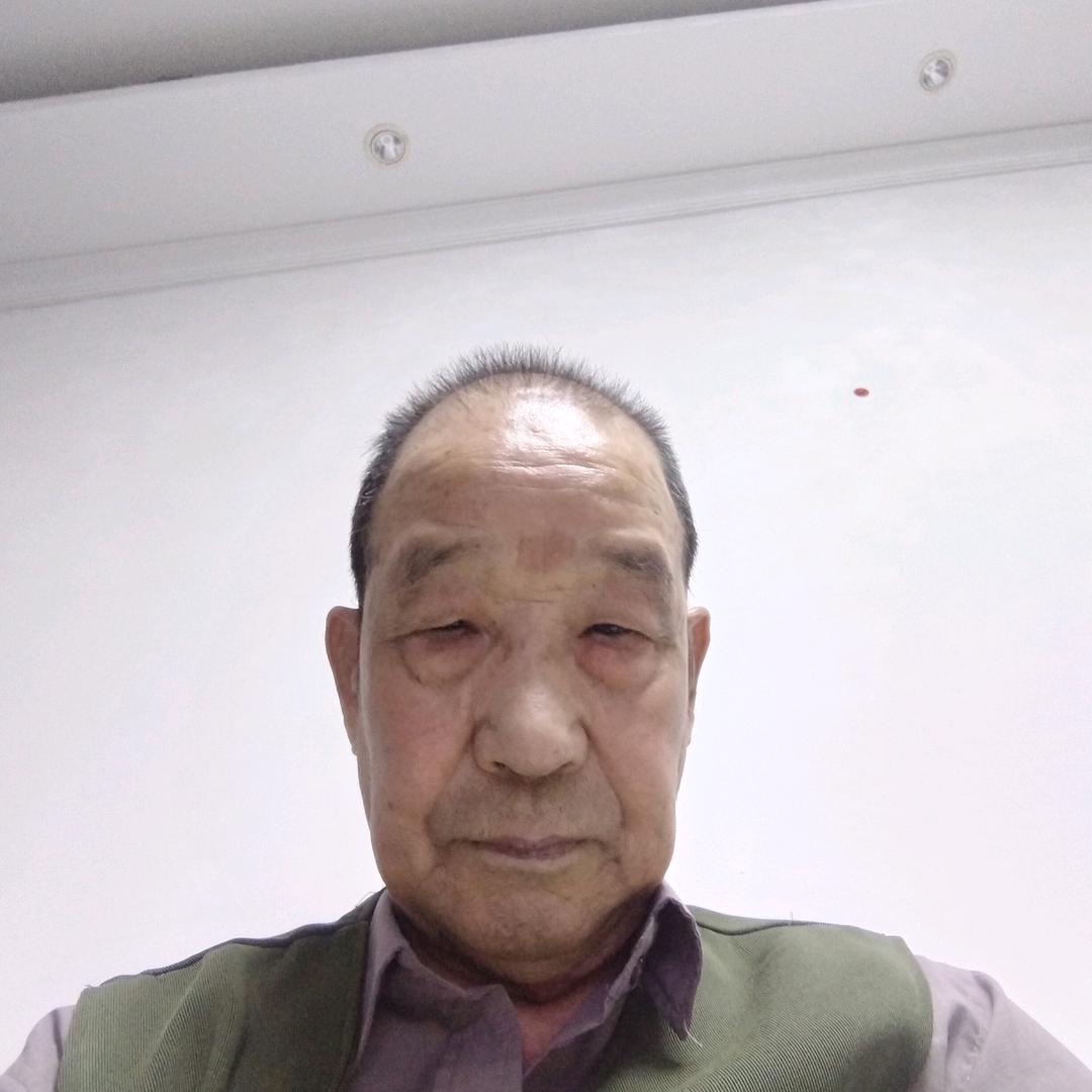 梁廷录崇文鎮崇文佳苑3区A3楼202