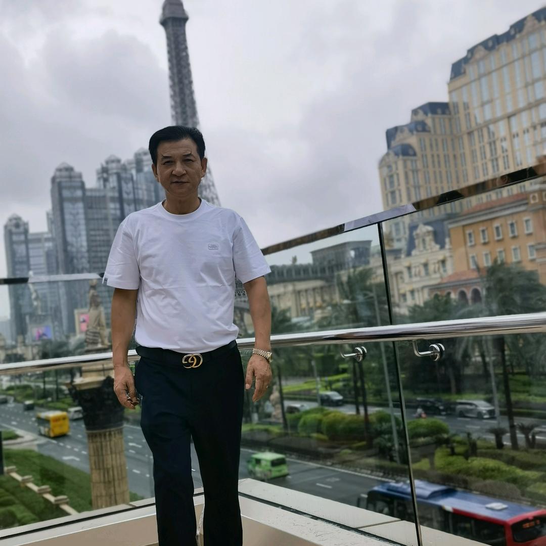 二姐民宿，李世龙