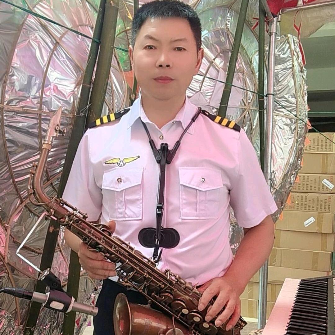李强