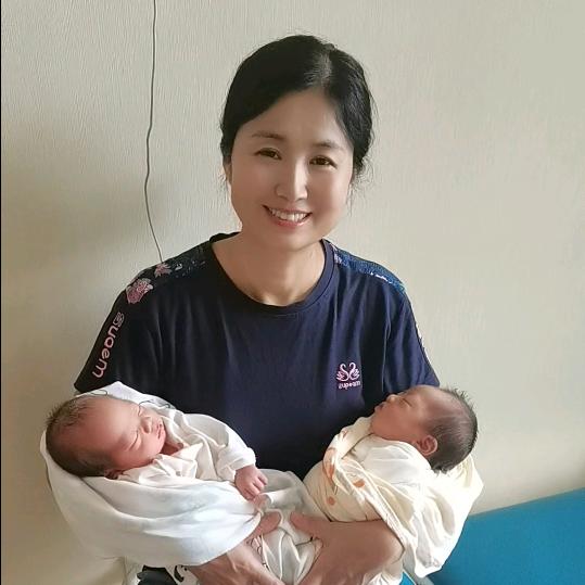 金牌月嫂 催乳 育婴师 滕姐