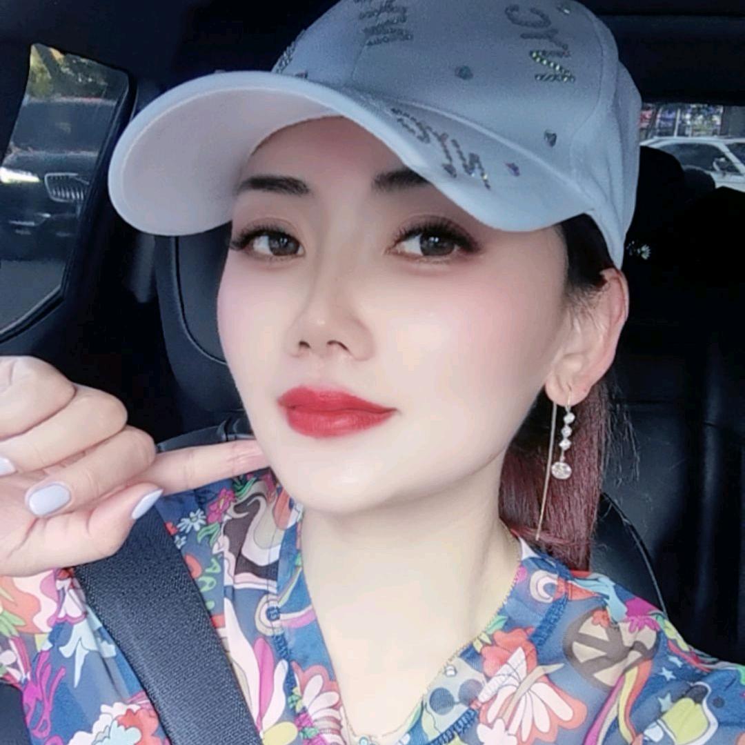 莉莉姐(拒绝私聊)