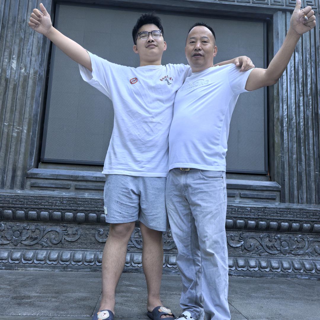 攀峰石材，李刚子