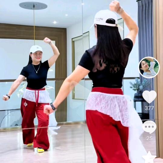 绝世美女广场舞直播