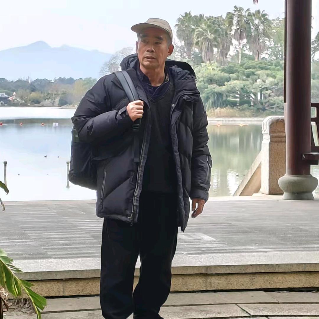 陆国华