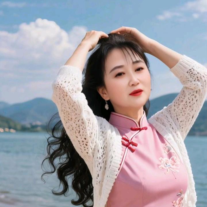 云凤，