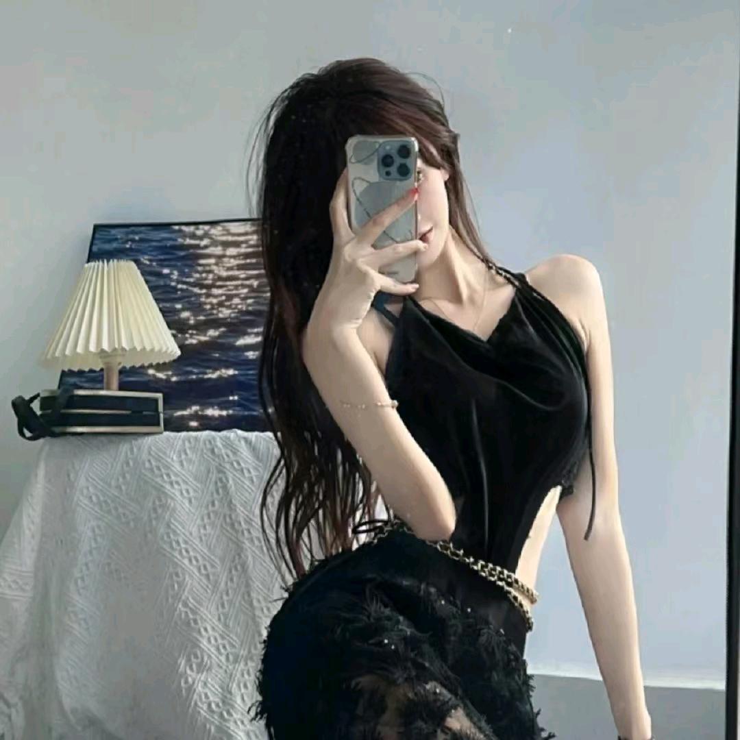 月月吖