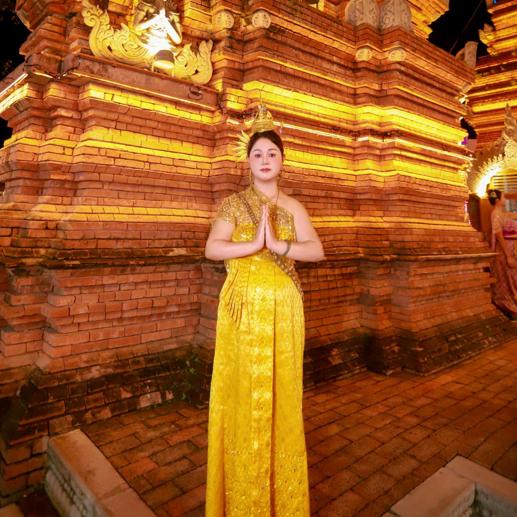 杨妞