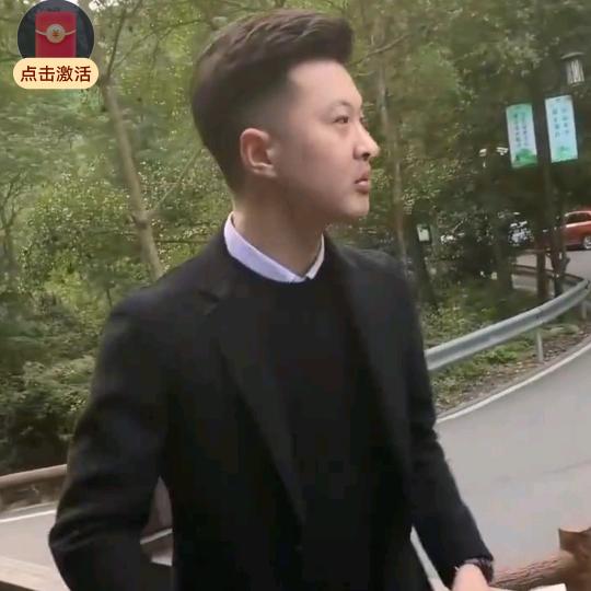 ☞╭(╯满山的猴ε我腚最红╰)╮☜