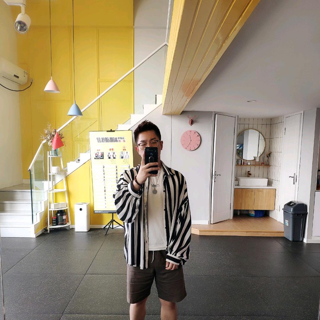 卖女孩的小火柴