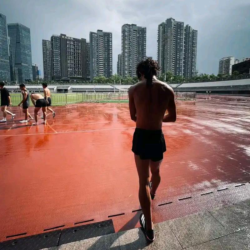 沉浸旋律里一切