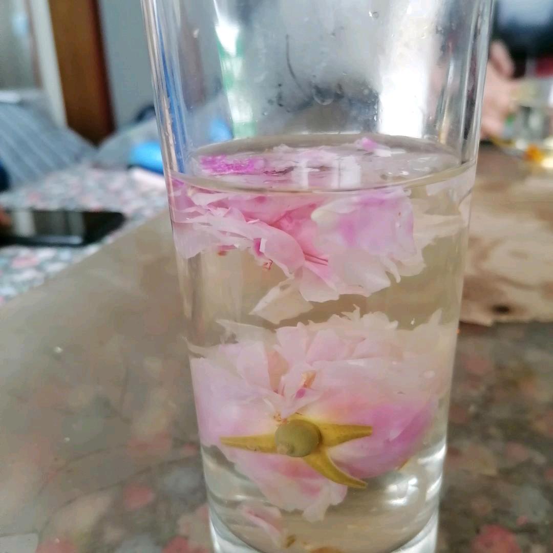 看不惯就滚远点，不要显示在浏览器里